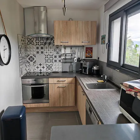 F2 Avec Terrasse De 35 M2 Bomorto - Porticcio